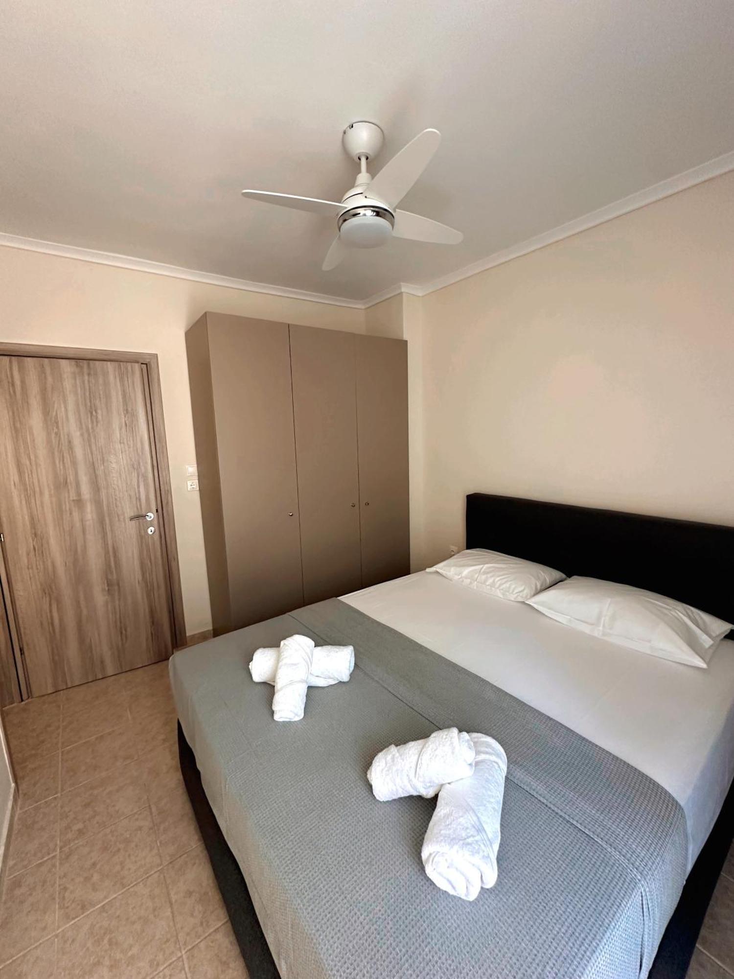 Diara Apartment Nea Iraklia Exterior photo