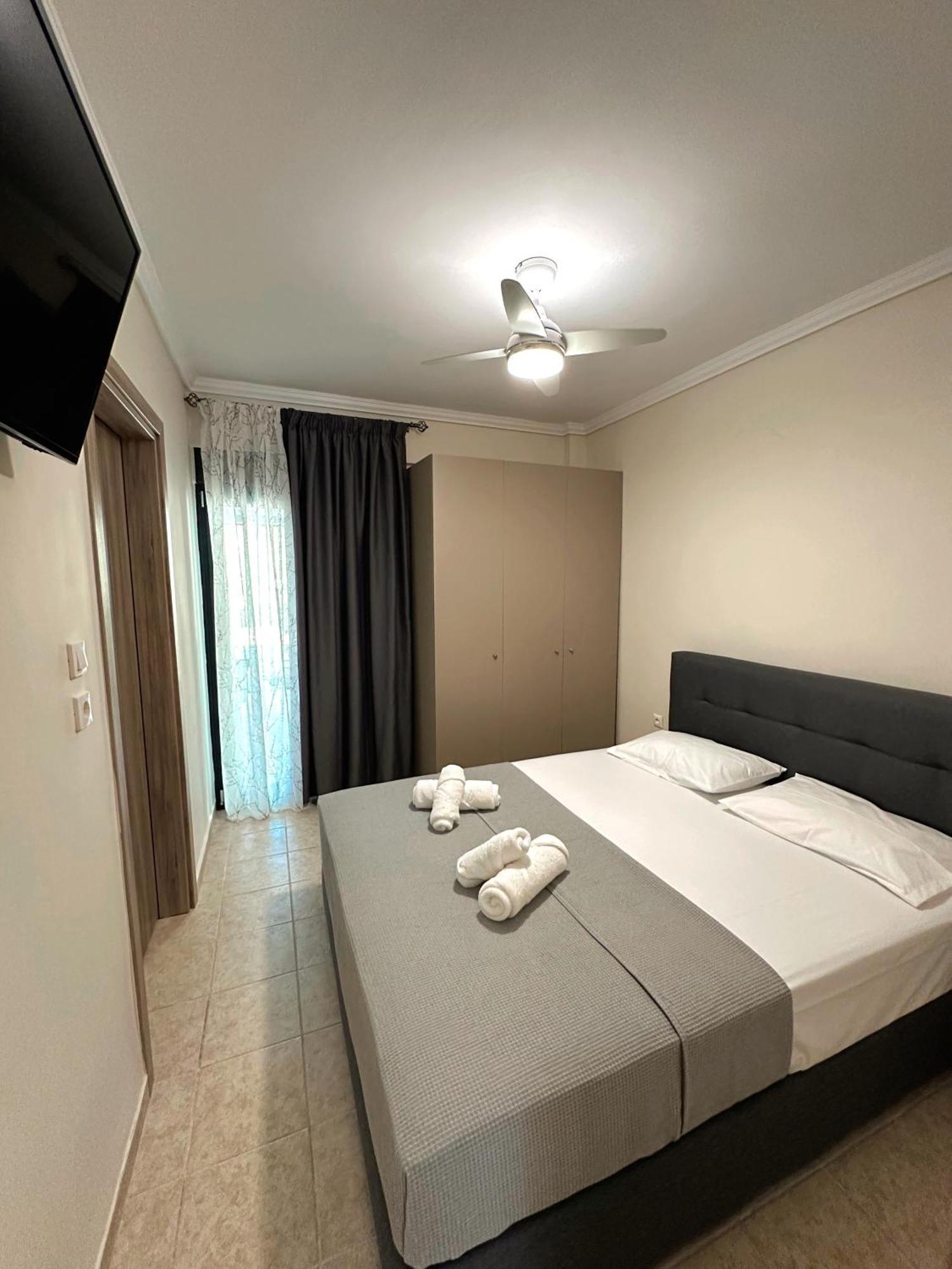 Diara Apartment Nea Iraklia Exterior photo